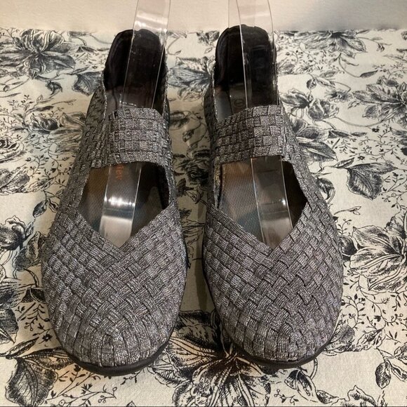 BERNIE MERV Sz 41 Slip On Elastic Silver Mesh Flats Sandals - Picture 2 of 9